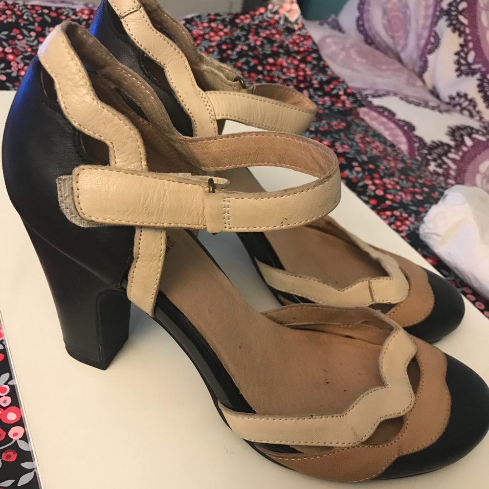 Miz Mooz Shoes Size 7.5